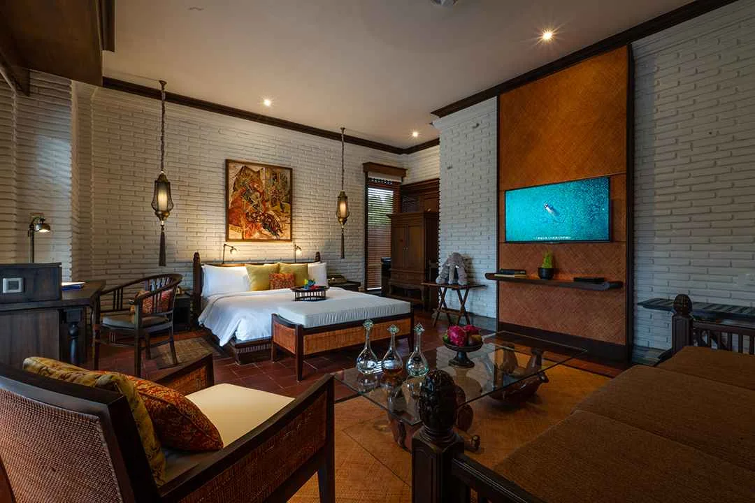 1BR Club Suite